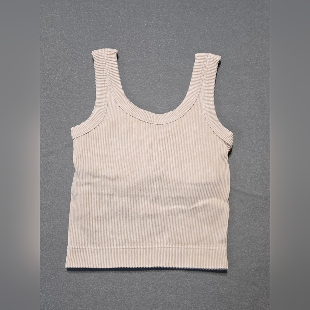 Zenana Outfitters Cream Tank Top With Built In Bra PTP Stretch 17 NWOT - Picture 3 of 5